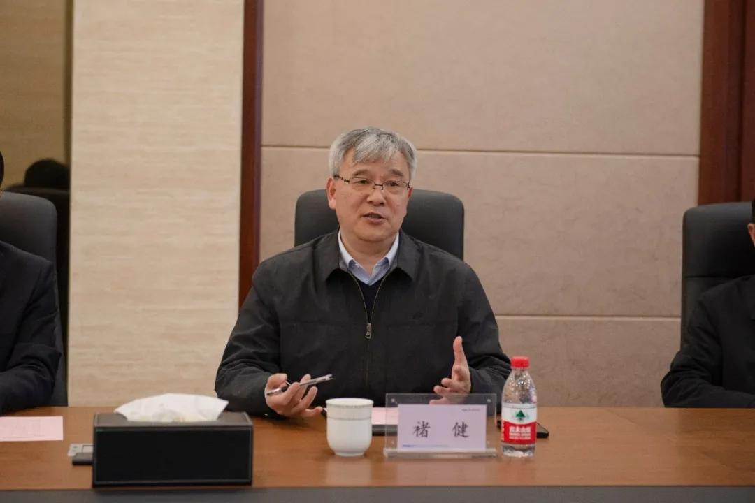 上海证券交易所总经理蔡建春一行来访云顶集团·3118acm