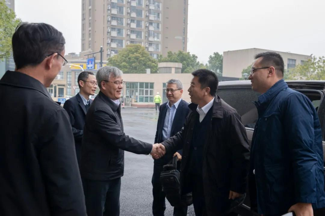 上海证券交易所总经理蔡建春一行来访云顶集团·3118acm